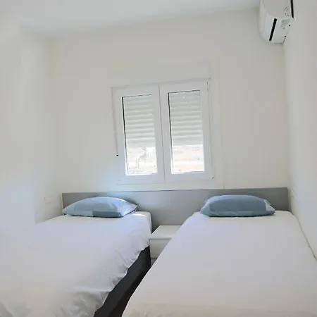 Just To Sleep: Deluxe 2 Bedrooms *